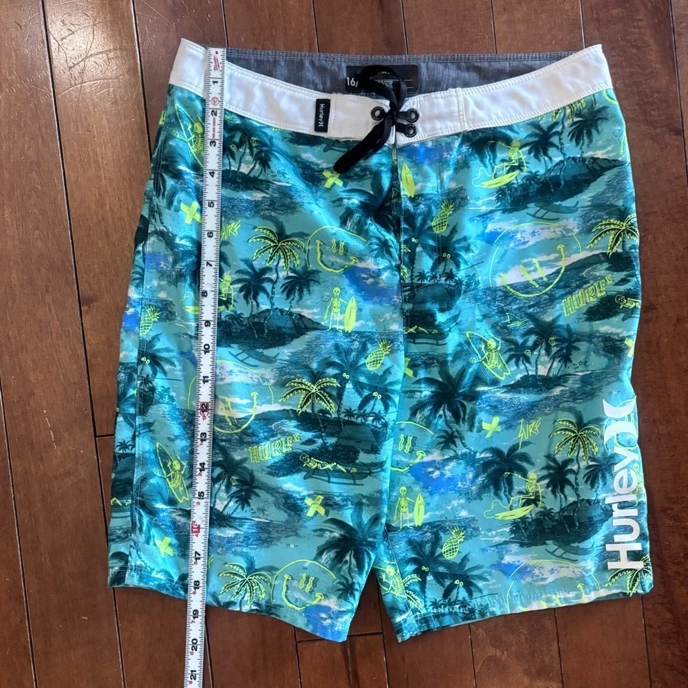 Hurley dynamic swim